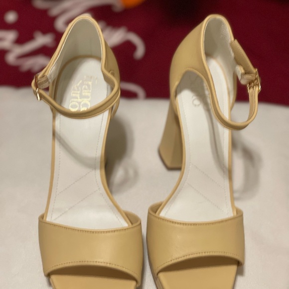 Franco Sarto beige Women’s Dima platform Heels Sandals / 9 - Picture 11 of 11